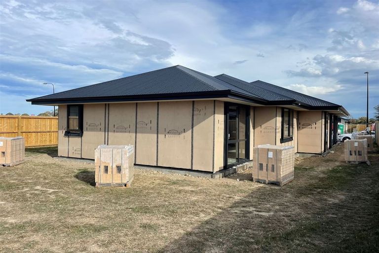 Photo of property in 38 Stackwood Avenue, Woodend, 7691