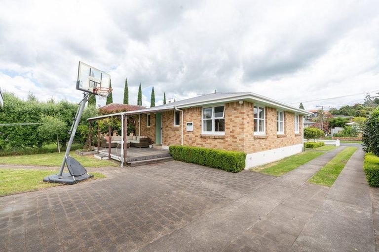Photo of property in 8 Aurora Terrace, Hillcrest, Hamilton, 3216