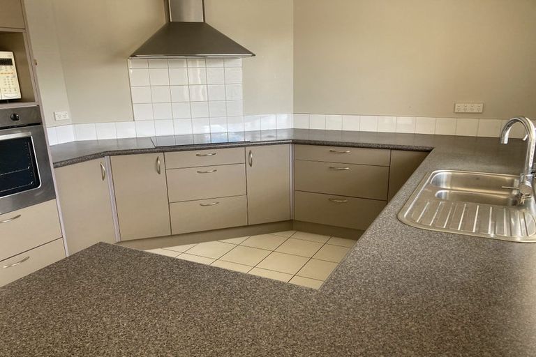 Photo of property in 101 Kitchener Road, Pukekohe, 2120