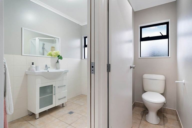 Photo of property in 32d Gifford Road, Papatoetoe, Auckland, 2025