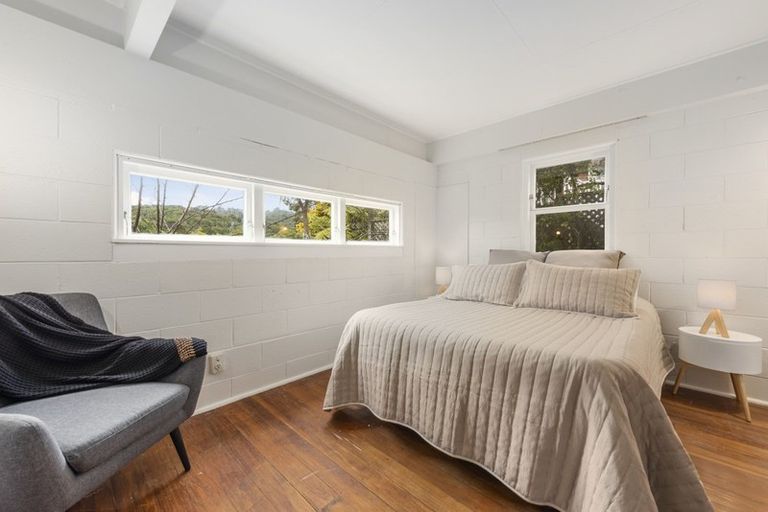 Photo of property in 11 Ecclesfield Grove, Silverstream, Upper Hutt, 5019