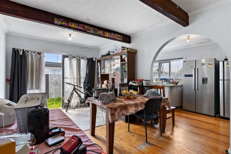 Photo of property in 304 Wainoni Road, Avondale, Christchurch, 8061