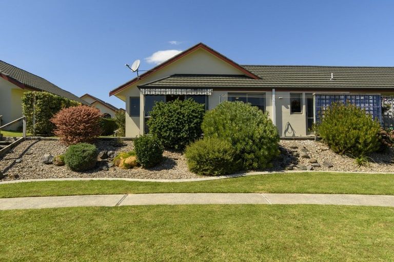 Photo of property in Orange Grove Village, 14/22 Pyes Pa Road, Pyes Pa, Tauranga, 3112