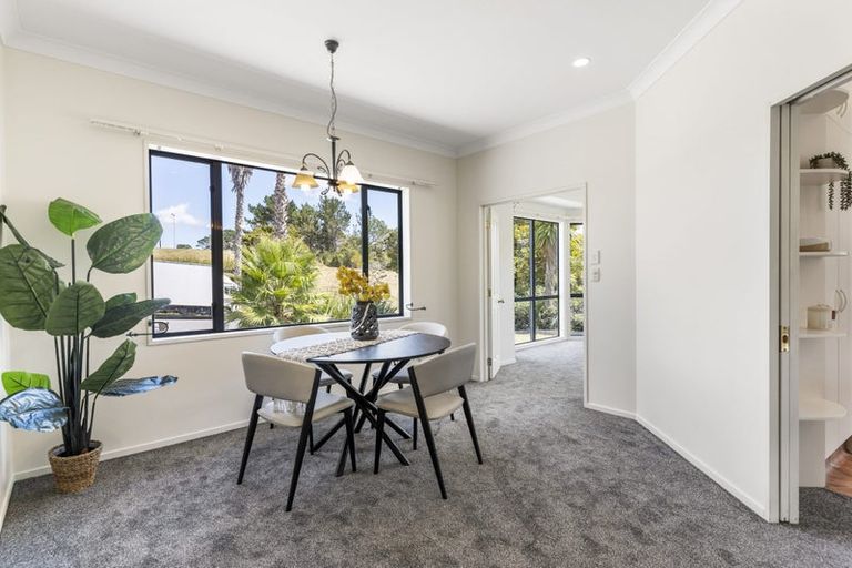 Photo of property in 56 Caribbean Drive, Unsworth Heights, Auckland, 0632