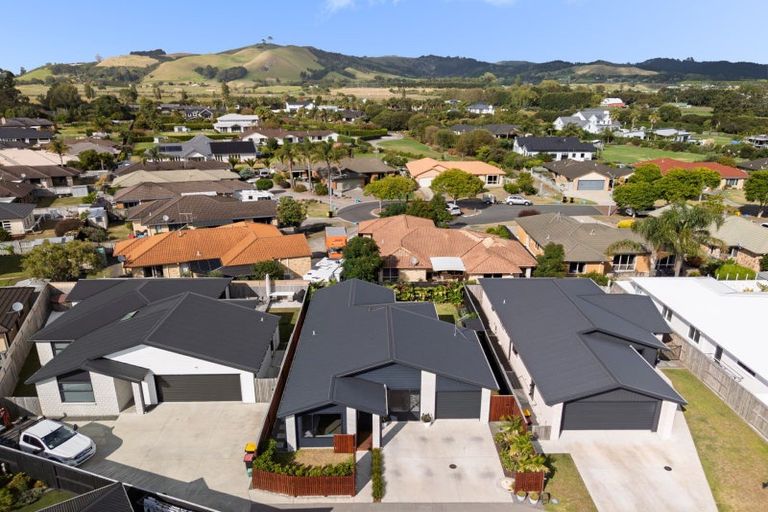 Photo of property in 9 Maara Close, Papamoa Beach, Papamoa, 3118