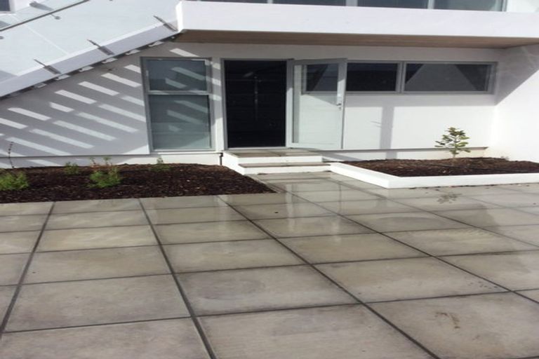 Photo of property in 224 Mount Pleasant Road, Mount Pleasant, Christchurch, 8081