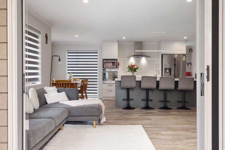 Photo of property in 9 Colpoma Close, Papamoa Beach, Papamoa, 3118