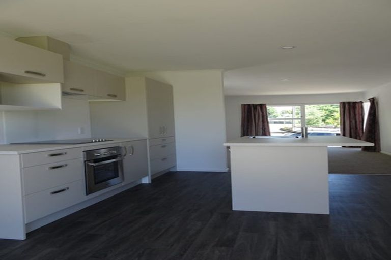 Photo of property in 73 Tramway Road, Beach Haven, Auckland, 0626