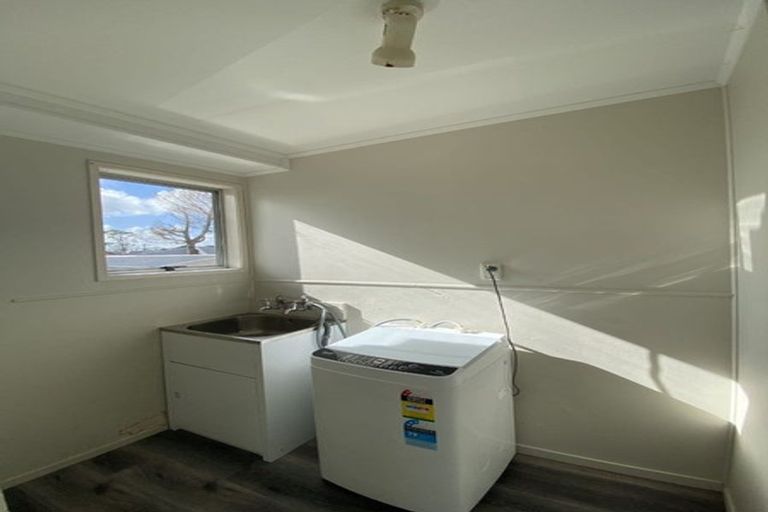 Photo of property in 8 Sabot Place, Massey, Auckland, 0614