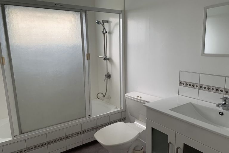 Photo of property in 110 Woodman Drive, Tawa, Wellington, 5028