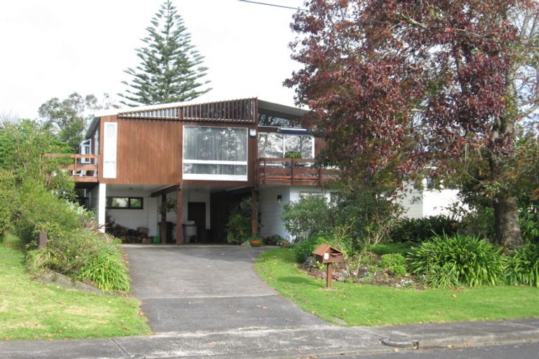 Photo of property in 16 Collie Street, Hillpark, Auckland, 2102