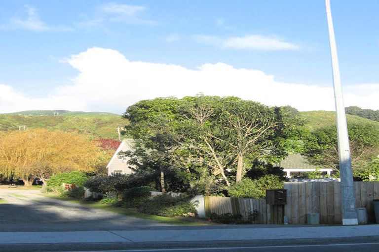 Photo of property in 4b Rimu Road, Raumati Beach, Paraparaumu, 5032