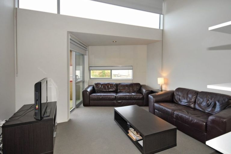 Photo of property in 15a Onslow Road, Khandallah, Wellington, 6035