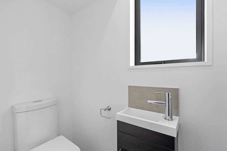 Photo of property in 2/17 Frederick Street, Waltham, Christchurch, 8011