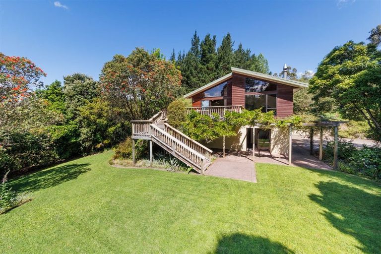 Photo of property in 296 Aokautere Drive, Aokautere, Palmerston North, 4471