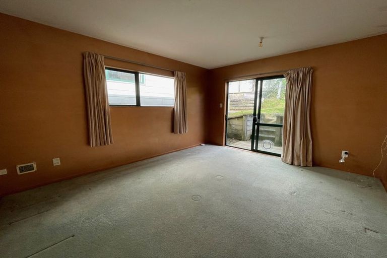 Photo of property in 6 Trilids Lane, Churton Park, Wellington, 6037