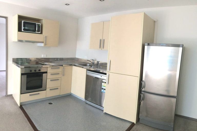 Photo of property in Dual Apartments, 303/142 Vivian Street, Te Aro, Wellington, 6011