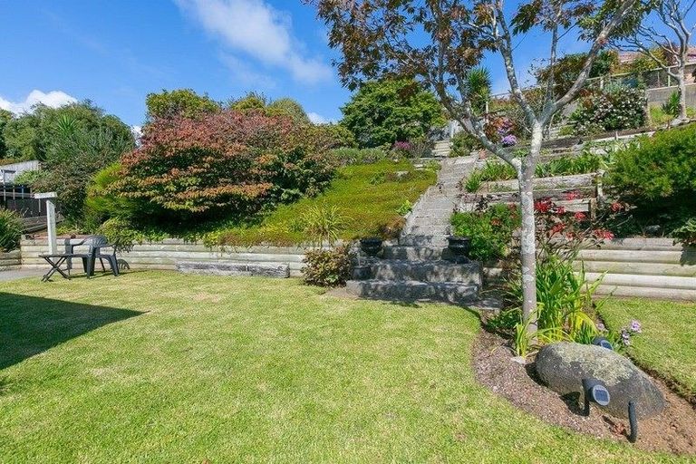 Photo of property in 71 Mould Street, Waitara, 4320