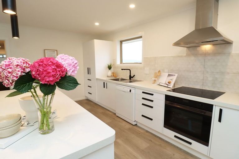 Photo of property in 16 Mcmullan Place, Oamaru North, Oamaru, 9400