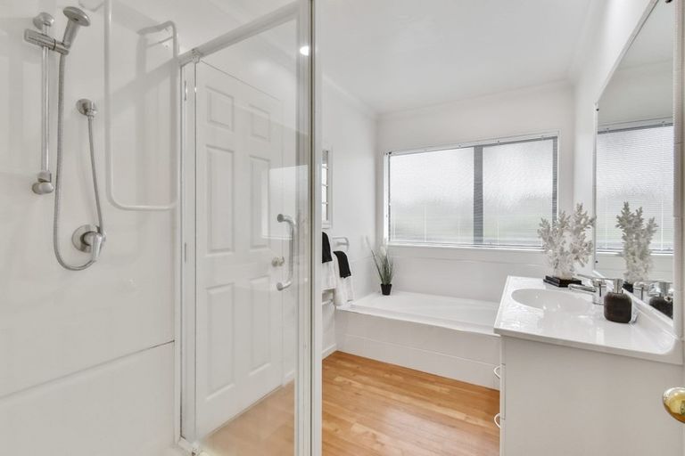 Photo of property in 623 Chapel Road, Dannemora, Auckland, 2016