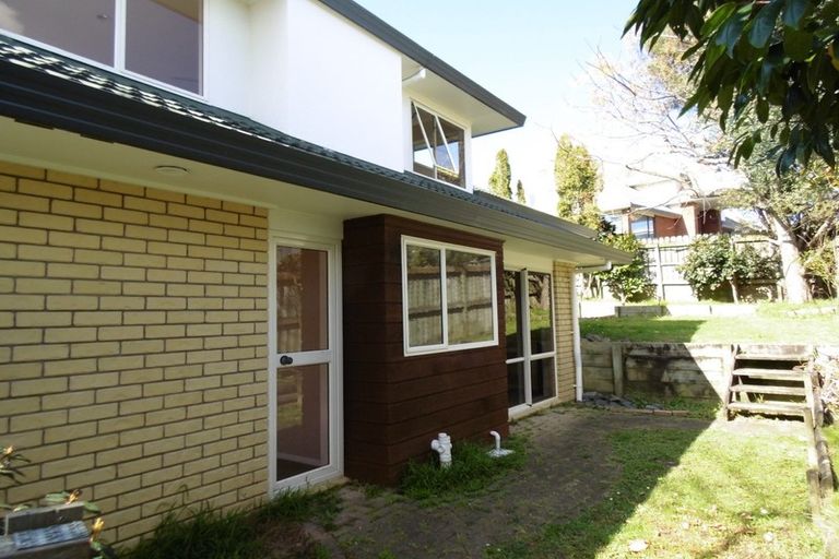Photo of property in 1/100 Simmental Crescent, Somerville, Auckland, 2014