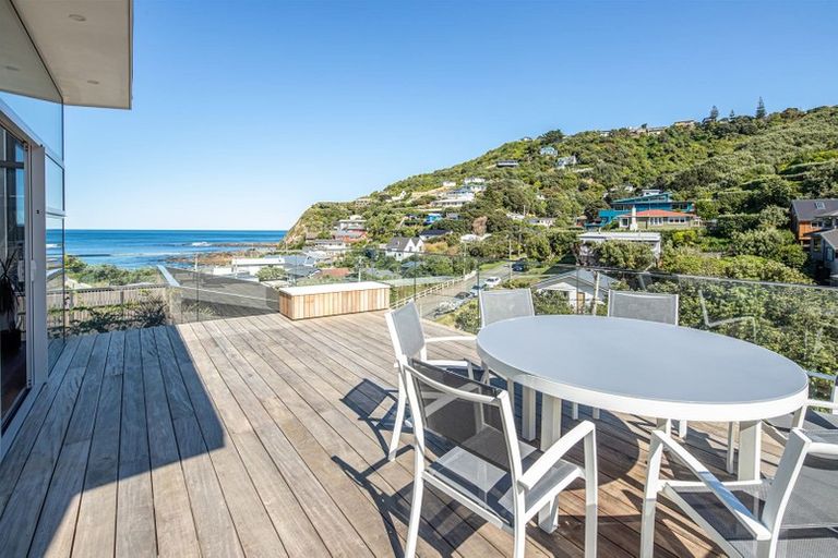 Photo of property in 221 Houghton Bay Road, Houghton Bay, Wellington, 6023