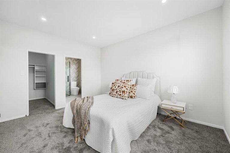 Photo of property in 73 Tributary Parade, Karaka, Papakura, 2113