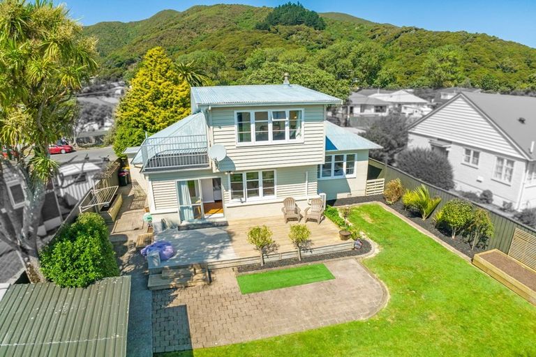 Photo of property in 12 Freyberg Street, Waterloo, Lower Hutt, 5011