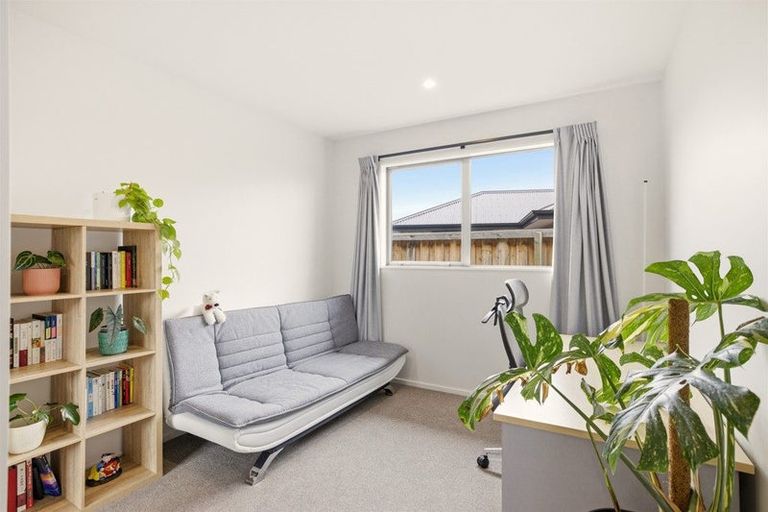 Photo of property in 35 Skibbereen Drive, Halswell, Christchurch, 8025