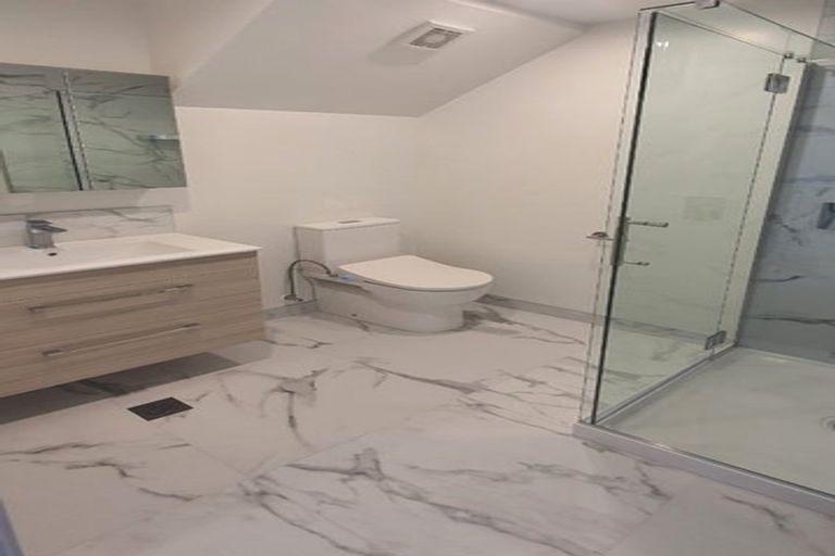 Photo of property in 8/42 Kaikoura Street, Henderson, Auckland, 0612