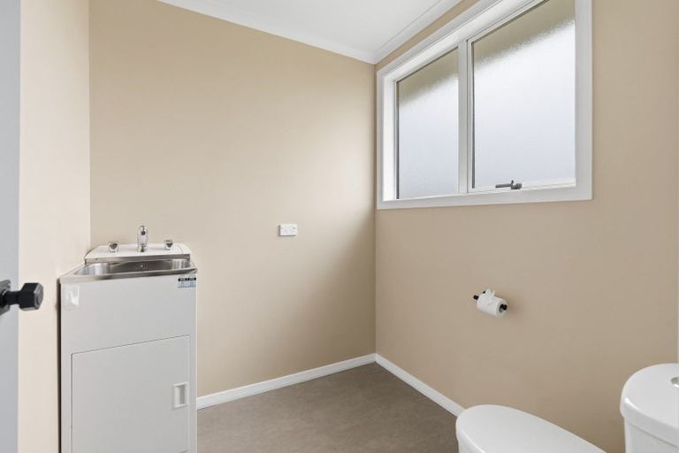 Photo of property in 1 Saunders Road, Mosgiel, 9092