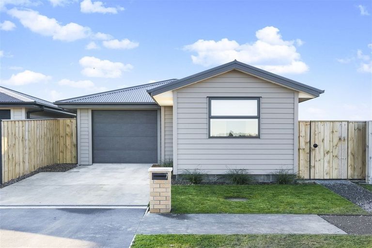 Photo of property in 7 Jean Batten Lane, Rolleston, 7615