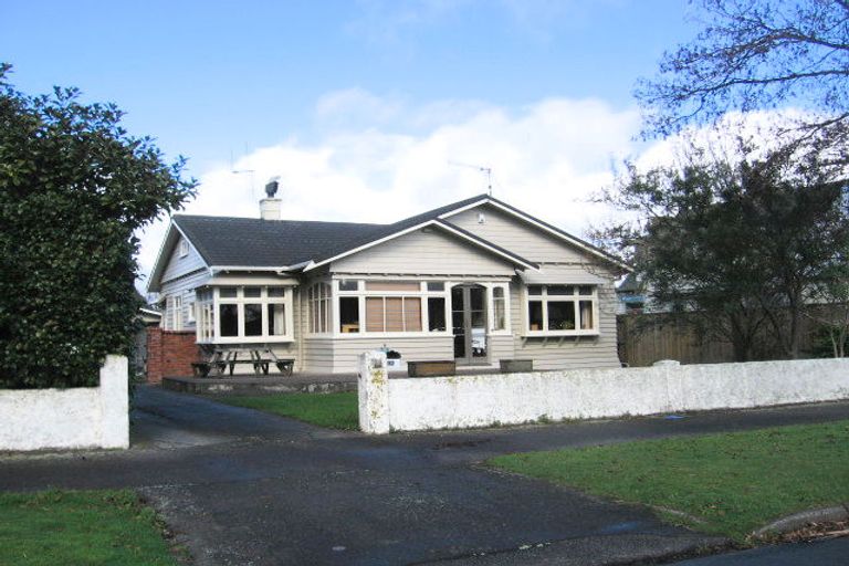 Photo of property in 92 Rongopai Street, Palmerston North, 4414