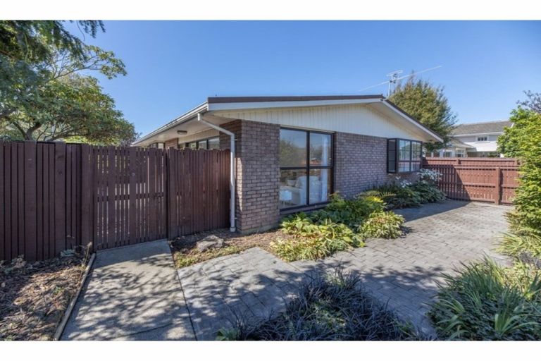 Photo of property in 160a Petrie Street, Richmond, Christchurch, 8013