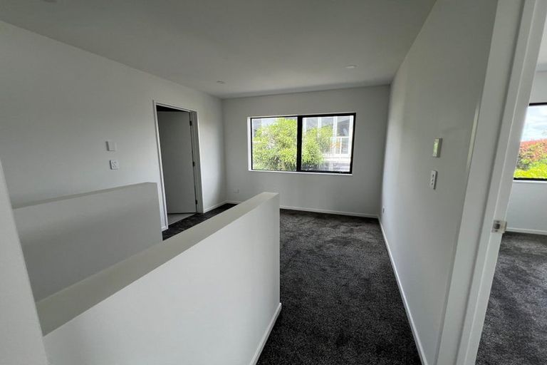 Photo of property in 255b Hill Road, The Gardens, Auckland, 2105