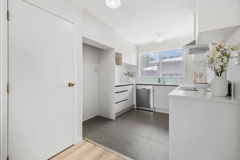 Photo of property in 29 Sandrine Avenue, Clover Park, Auckland, 2019