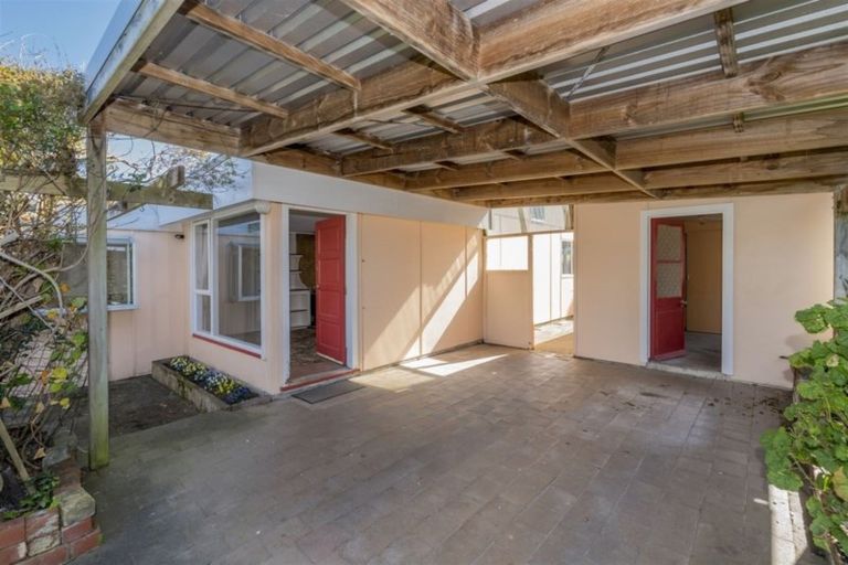 Photo of property in 29 Kapiti Lane, Otaki Beach, Otaki, 5512