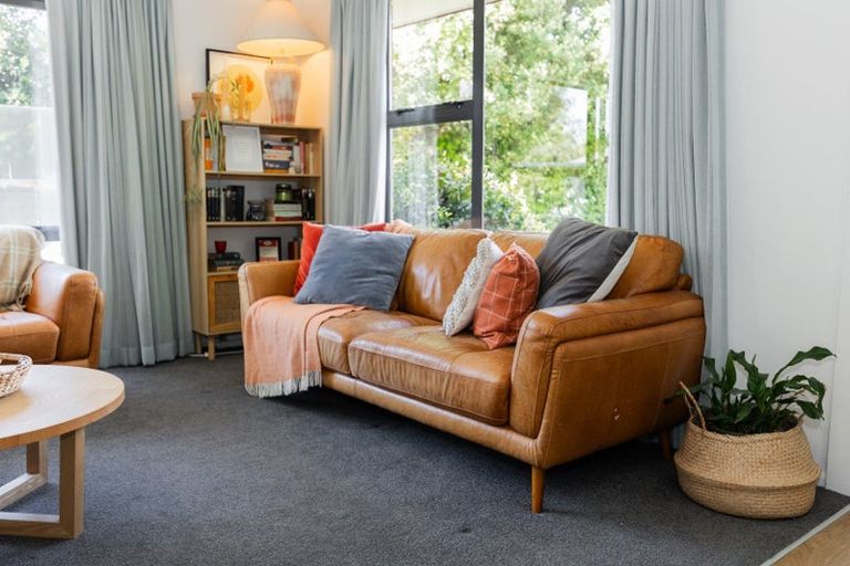 Photo of property in 6 Gladson Avenue, Sockburn, Christchurch, 8042