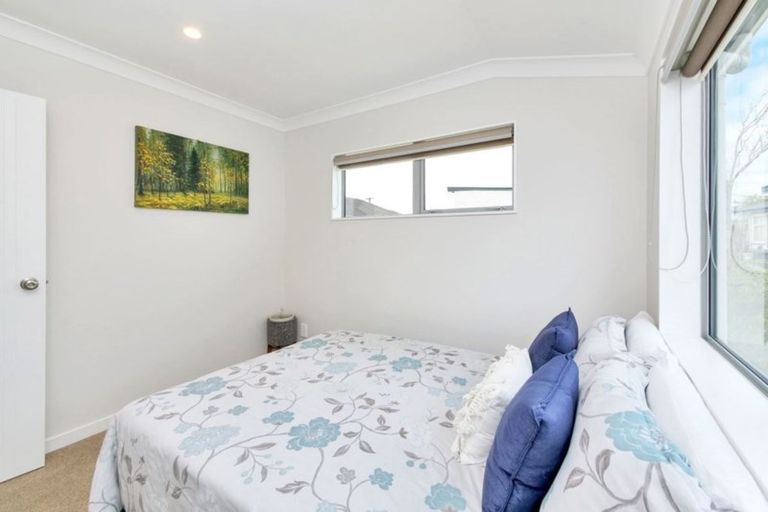 Photo of property in 237a Sturges Road, Henderson, Auckland, 0612