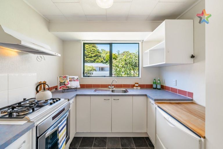 Photo of property in 13 Barberry Grove, Maungaraki, Lower Hutt, 5010