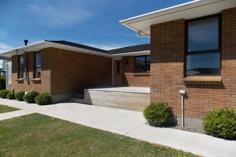 Photo of property in 64 Golders Road, Elderslea, Upper Hutt, 5018