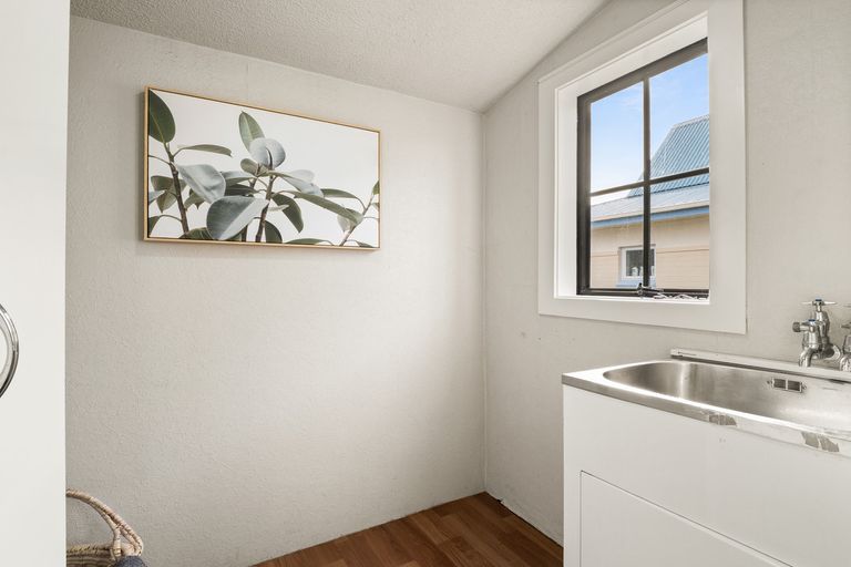 Photo of property in 40 Victoria Road, Saint Kilda, Dunedin, 9012