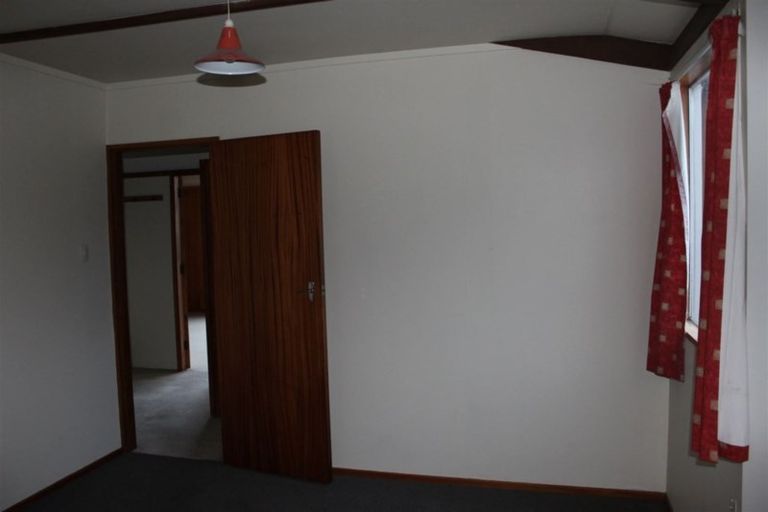 Photo of property in 67 Easther Crescent, Kew, Dunedin, 9012