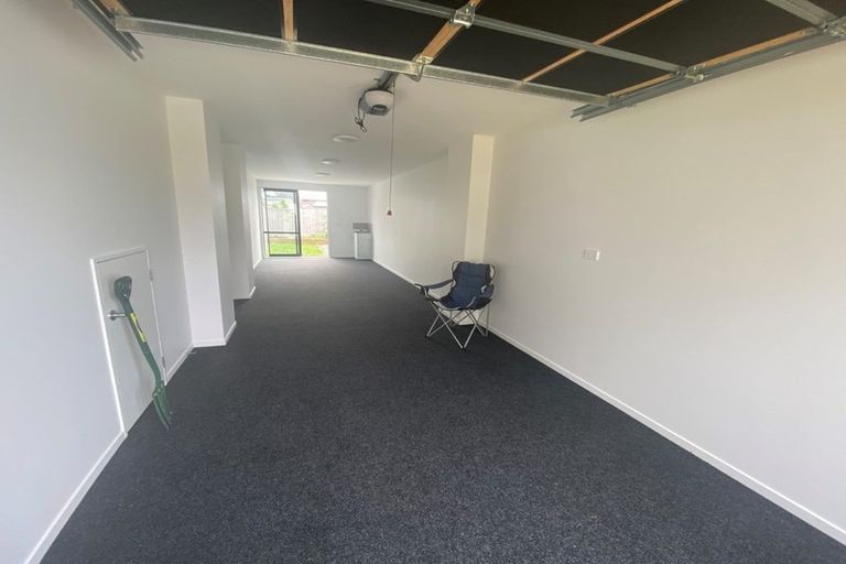 Photo of property in 14 Orford Lane, Takanini, 2112