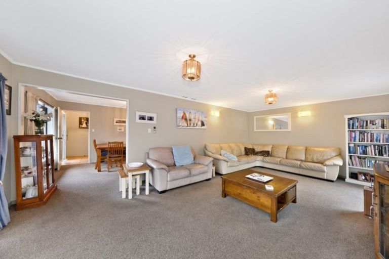 Photo of property in 249 Queenspark Drive, Parklands, Christchurch, 8083