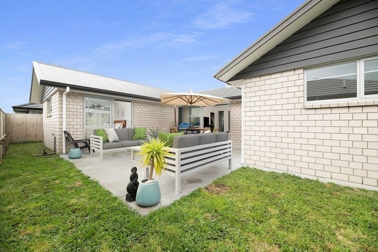 Photo of property in 95 Puhirake Crescent, Pyes Pa, Tauranga, 3112