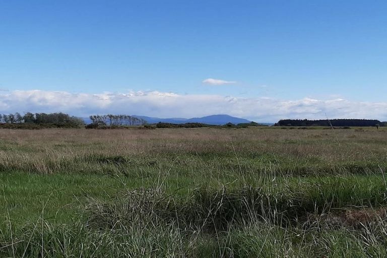 Photo of property in 451 Kainga Road, Brooklands, Christchurch, 8083