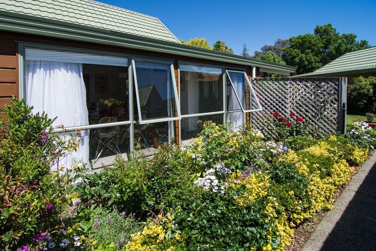 Photo of property in Holdsworth Villas, 42/2 William Donald Drive, Solway, Masterton, 5810