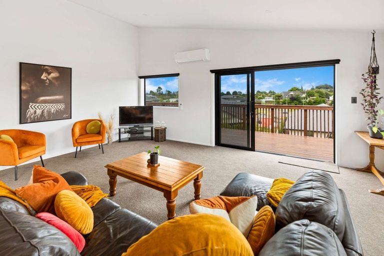 Photo of property in 17 Lithgow Drive, Otamatea, Whanganui, 4500