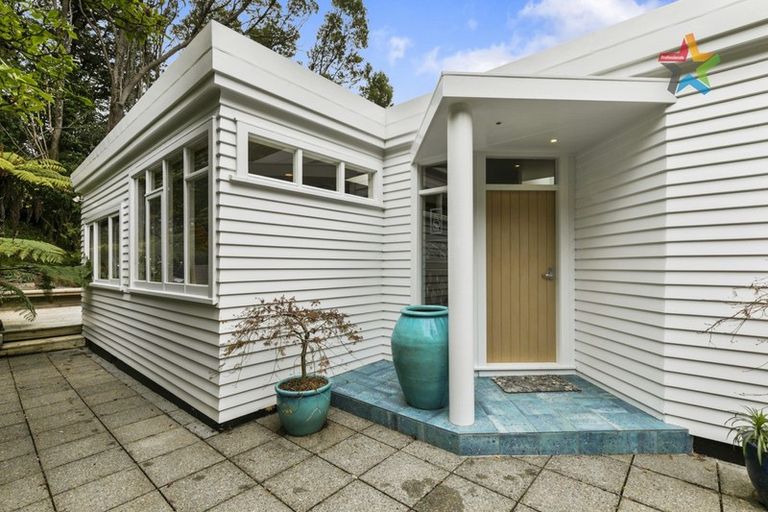 Photo of property in 1 Huia Road, Days Bay, Lower Hutt, 5013